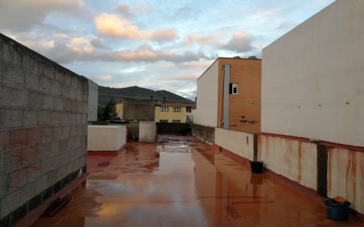 Edificio en Cabo Blanco