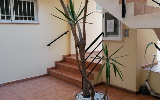 Apartamento de dos dormitorios en zona Las Chafiras