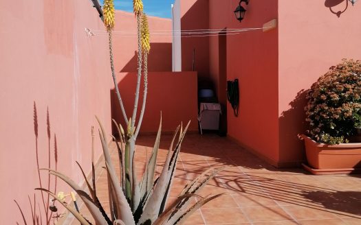 Apartamento de dos dormitorios en zona Las Chafiras