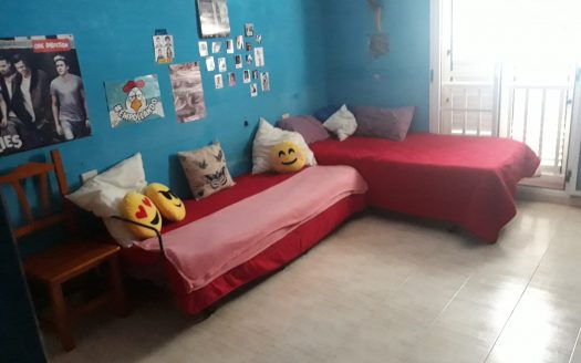 Adosado en Piedra Hincada