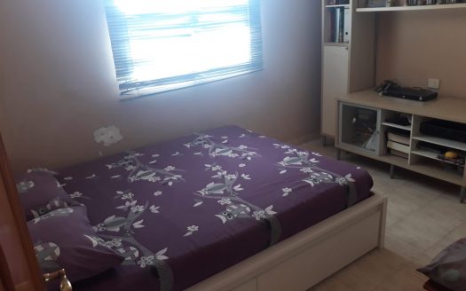 Adosado en Piedra Hincada