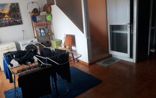 Adosado en Piedra Hincada