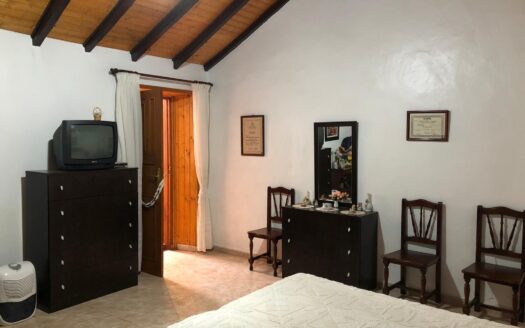 Casa terrera en Chio, Guia de Isora