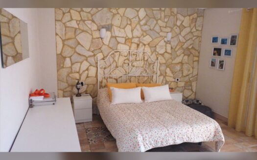 Edificio con 9 viviendas en Valle San Lorenzo